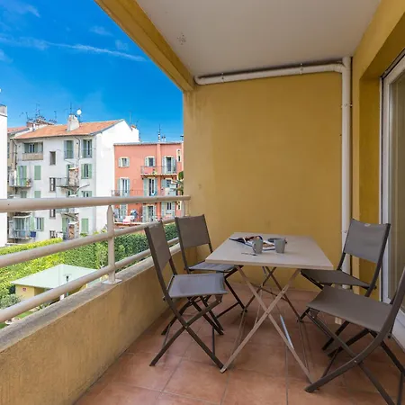 Quiet 1 Bdr Port! Close Place Du Pin Garibaldi *